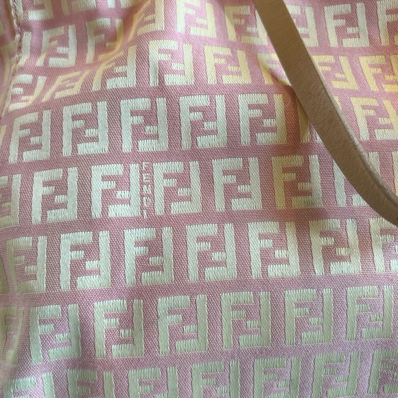 Fendi Pink Tote Bag - Picture 2 of 11